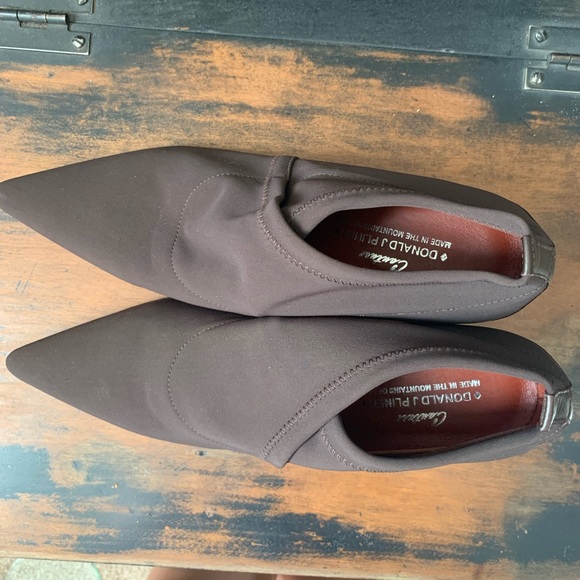 Donald J Pliner booty heels - new - Picture 2 of 7